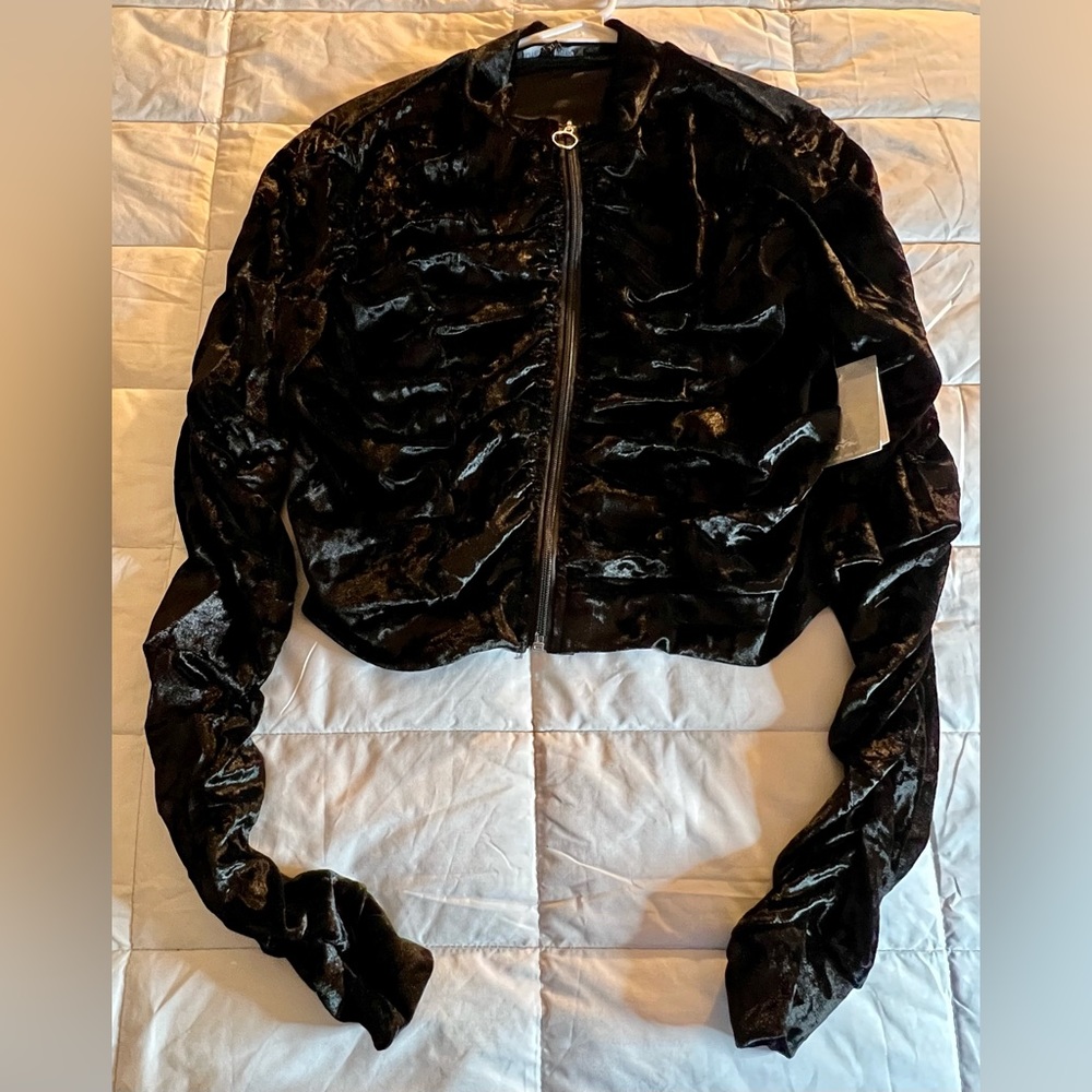 NWT Elite Collection Black Velour 2-piece fitted sweatsuit. Women’s size XL. - Picture 6 of 11